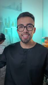 ¡Hola, soy Yul Junet! 📸💍 Descubre el detrás de cada momento inolvidable:  mi kit básico para capturar la esencia única de tu boda. Porque cada  fotógrafo tiene su propio estilo, ¡y yo estoy listo para ...