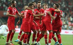 İlk takım fuat hüsnü kayacan ve arkadaşları tarafından 1899 yılında kadıköy de. Futbol Haberleri Turkiye Futbol Milli Takimi 4 Sira Yukseldi