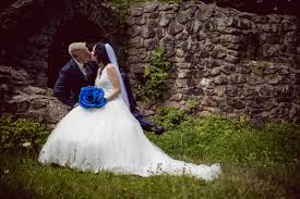 Your browser does not support html5. Petit Piaf Ein Vogel Wollte Hochzeit Halten Weddchecker