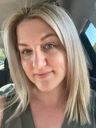 Mona Shores High School Singing Christmas Tree Angels Past and Present