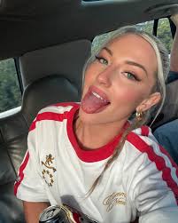 Lilli Ulani Malone (@lilliulanii) • Instagram photos and videos