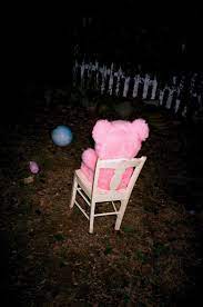 See a recent post on tumblr from @bubblebeepop about pastel goth aesthetic. L I F Ye I à¸£ A B A D Pink Aesthetic Creepy Cute Dark Aesthetic