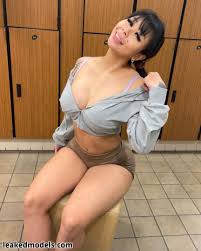 Explore Tabi Fit exclusive content - intimate moments now