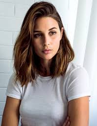 Resultado De Imagem Para Omuzlarda Kisa Sac Modelleri Hair Styles Thick Hair Styles Long Hair Styles