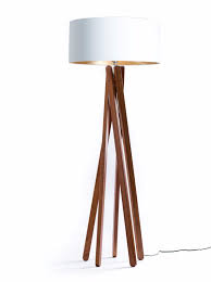 Tripod Stehleuchte Weiss Gold Holz Nussbaum Stativ Design Stehlampe H 160cm For Sale Eur 199 90 See Photos Stehlampe Ebba Die Schone Stehlampe Lampe Stativ
