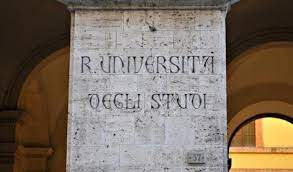 Condividi questa pagina su facebook su twitter su reddit. La Facolta Di Lettere E Filosofia Dell Universita Di Siena Celebra 50 Anni Della Sua Storia Globalist