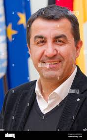 Arif hi-res stock photography and images