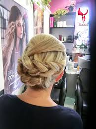 Cerchi acconciature sposa nelle attività operanti nel settore parrucchieri per donna a casaloldo? Foto Parrucchiera Donna 2000 Di Daniela Pellegrini Capranica Viterbo Acconciature Tagli Colori Acconciatura Da Sposa E Da Sera Moda