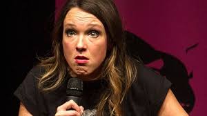 Carolin Kebekus erobert Siegen mit pechschwarzem Humor