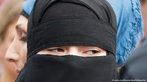 This website is for people of various faiths who seek to understand islam and muslims. Die Scharia Und Das Grundgesetz Deutschland Dw 13 05 2017