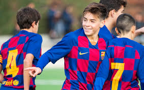 Barcelona 2020/2021 nike kits for dream league soccer 2019, and the package includes there is a third goalkeeper kit its colour is orange.fc barcelona's goalkeeper usually appears with it. Summer Camp 2021