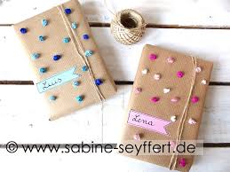 Ob Zum Kindergeburtstag Einer Karnevalsfeier Fasching Oder Einer Sonstigen Party Mu Geschenke Verpacken Kinder Geschenke Verpacken Geburtstag Kinder