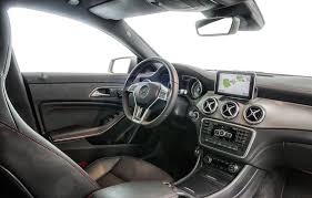 Mercedes Cla 45 Amg Racing Series I Cla 250 Sport Zhdut Debyuta Mersedes Bens Avtomobil
