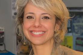 Alexandra Lopes da Cunha lança livro "Demorei a Gostar de Elis"