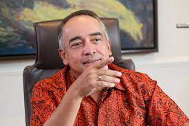Menurut nazir, adaptasi itu bukan sahaja memberi identiti kepada sesebuah jenama, tetapi juga turut mendekatkan mereka dengan masyarakat yang akan menentukan sejauh mana kebolehpasaran jenama terbabit. Pls Plantations To Place Out 19m New Shares To Nazir Razak The Star