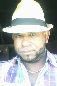 Miguelina Núñez y su hermana Aracelis están rebosantes de felicidad y así  lo muestran con sus sonrisas. No es para menos. Como cuenta Miguelina, en  Agua de Luis, Montecristi, era muy difícil