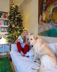 Μιλώντας για την σμαράγδα καρύδη αποκάλυψε ότι οι δυο τους μένουν πια μαζί. Smaragda Karydh To Spiti Ths Katw Apo Thn Akropolh Einai Magiko Ayth Einai H Agaphmenh Ths Gwnia Gossip Tv Gr