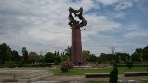 Beli baju apd online terdekat di ogan ilir berkualitas dengan harga murah terbaru 2021 di tokopedia! Taman Segitiga Mas Mengenang Keperkasaan Dan Kekokohan Perahu Kajang Di Taman Kayuagung Tribun Travel