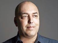 עיתונאי, פוליטיקאי ואיש טלוויזיה ורדיו ישראלי. ×'×œ×™ ×™×©×¨××œ ×'×œ×•×'×¡