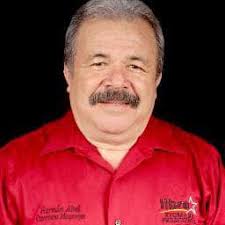 Trasladaron al profesor Abel Carrasco de Choluteca a Tegucigalpa en estado  delicado de salud. El profesor lucha por su vida contra la COVID 19, en el  nombre de Jesús confiémos que este