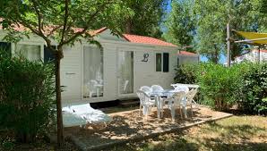 Pharmacie de garde ouverte le dimanche ? Rumeurs De Covid 19 Dans Les Campings Des Pyrenees Orientales Les Patrons Dementent Et Se Veulent Rassurants