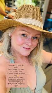 Med jämna mellanrum tar jag mig tid att stanna upp och se vart jag är på  väg…, Följer mina prioriteringar mina drömmar och visioner för mitt liv och  min utveckling? , Ibland behöver man spegla sig ...