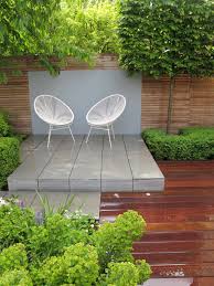 North London Garden Designed By Lucy Willcox As Featured On Alan Titchmarsh S Show Love Your Garden Itv G Garden Design London Garden Small Backyard Design