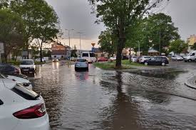 Nad ustroniem morskim w województwie zachodniopomorskim przeszła trąba powietrzna. Epltexrjrm 6tm