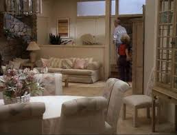 Tom brady has officially made the trip to the white house for the buccaneers' super bowl party!! The Brady Bunch House Through The Years Hooked On Houses