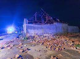»reiner zufall, dass es nicht münchen oder wien getroffen hat« 25.06.2021 (vor 46 minuten)der tornado in tschechien war einer der stärksten der jüngeren europäischen geschichte. Qhx Lwty0 Pwm