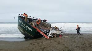 crews cleaning up shipwreck on oregon coast work not to disturb endangered seabirds kcby crews cleaning up shipwreck on oregon
