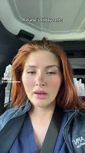 Elizabeth Manion's Instagram, Twitter & Facebook