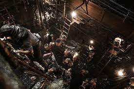 During the japanese colonial era, roughly 400 korean people, who were forced onto battleship island (hashima island) to mine for coal, attempt to a . Battleship Island Film Rezensionen De