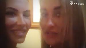 Browse many metrics like follower, followings changes and engagement rates. Verrucktes Video Von Sarah Connor Und Anna Maria