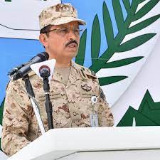 عيسى بن إبراهيم الرشيد، تخرج من كلية ساندهيرست الملكية في المملكة المتحدة برتبة ملازم وتعين بمدارس الحرس الوطني ثم تأسست كلية الملك خالد العسكرية ونقل إليها وتعين بمنصب نائب قائد كلية الملك خالد العسكرية,صدر الامر السامي بتعيين اللواء عيسى. Ø´Ø§Ù‡Ø¯ Ø¨Ø§Ù„ØµÙˆØ± ÙˆØ²ÙŠØ± Ø§Ù„Ø­Ø±Ø³ Ø§Ù„ÙˆØ·Ù†ÙŠ ÙŠØ±Ø¹Ù‰ Ø­ÙÙ„ ØªØ®Ø±ÙŠØ¬ Ø·Ù„Ø§Ø¨ ÙƒÙ„ÙŠØ© Ø§Ù„Ù…Ù„Ùƒ Ø®Ø§Ù„Ø¯ Ø§Ù„Ø¹Ø³ÙƒØ±ÙŠØ© ØµØ­ÙŠÙØ© Ø§Ù„Ù…ÙˆØ§Ø·Ù† Ø§Ù„Ø¥Ù„ÙƒØªØ±ÙˆÙ†ÙŠØ©