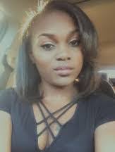 Ashley Mundell's Instagram, Twitter & Facebook