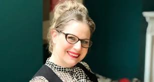 Hire Susie Violet Ward