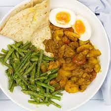 Surinaamse Roti Kip Massala Hoofdgerechten Smaakmenutie Recept In 2021 Avondmaaltijd Recepten Eten Recepten Eten