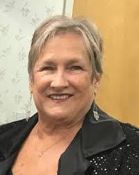 Shelley Laforge's Instagram, Twitter & Facebook