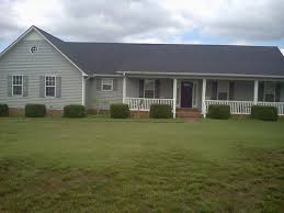 As a kid, i was a huge fan of the popular (in my town) tan house with white trim, black shutters, and bright red door. Gray House What Color Shutter Front Door Would Look Good