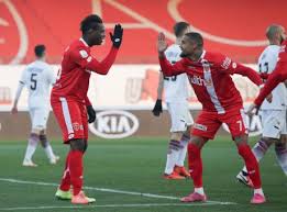 È una partita particolarmente significativa per l'attaccante, visto che brescia è la sua città e la sua ultima squadra, prima dell'approdo a monza. Balotelli E Tornato Debutto Show Con Il Monza La Missione Serie A E Iniziata Primapagina Calciomercato Com