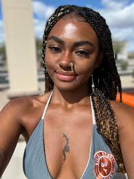 Good morning friends, Happy Tuesday, little chilly 🥶 and windy 🌬, stay  safe, warm and toasty ♥️, have a wonderful day today ☕️🤚😊⛄️❄️☃️