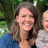 Amanda Mages's Instagram, Twitter & Facebook