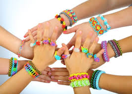 Rainbow Loom La Nouvelle Folie Des Cours De Recre Juliemag