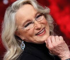She is an actress and director, known for borotalco (1982), uomini & donne, amori. Eleonora Giorgi Eta Altezza Peso Primo Marito Figli Dramma Della Droga
