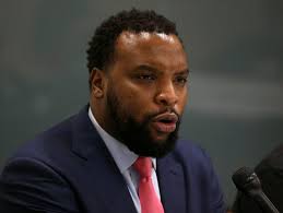 We're at war': Anger, questions mount after a traffic stop ends in a fatal  shooting by police in Arlington