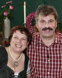 Staffel von bauer sucht frau lernten sich pferdewirt burkhard und kandidatin tanja kennen und lieben. Rtl Show Bauer Sucht Frau Happy End Fur Bauer Bruno