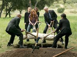 Doux Reviews: Six Feet Under: All Alone