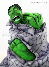 Torta Decorata In Pasta Di Zucchero Incredibile Hulk Hulk Tridimensionale Che Spacca La Torta Hulk Torte Sugar Art
