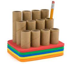 Geri dönüşüm malzemin kumlanım ömrünü uzatmak ve ürünü yeniden çevreye kazandırmak için yapılan geri kazanım işlemidir. Geri Donusum Malzemelerinden Yapilan Esyalar Google Da Ara Kalemlik Elisi Fikirleri Yaratici Fikirler